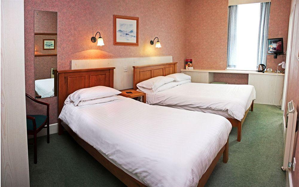 The Raven Hotel Corby Exteriér fotografie