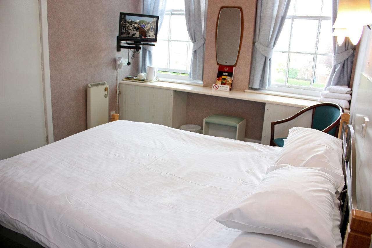 The Raven Hotel Corby Pokoj fotografie